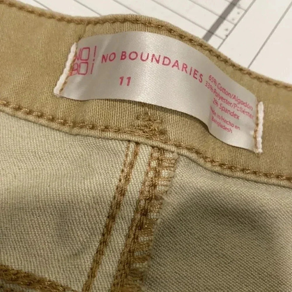 No Boundaries shorts - Picture 3 of 8